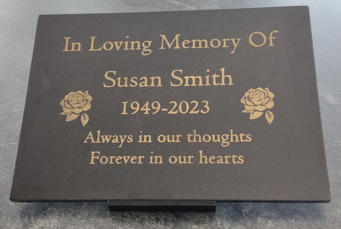 Granite Memorial Plaque, Roses, Personalised, Stand Incluced